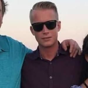 Meet your Posher, Thomas